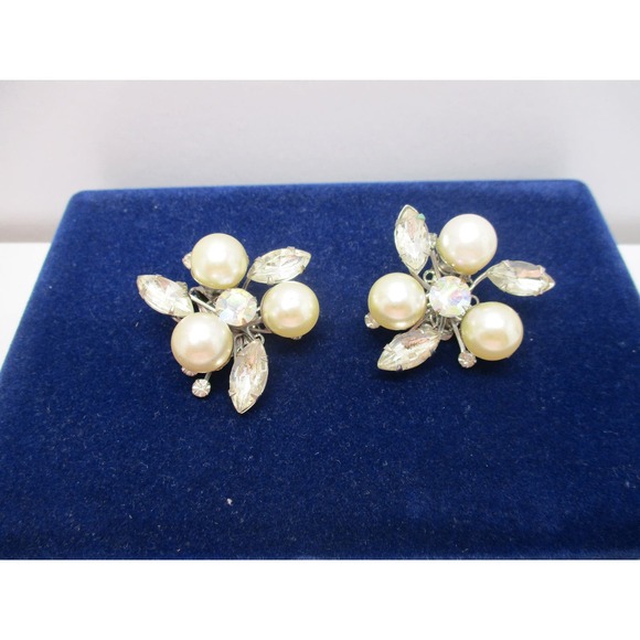 Vintage Judy Lee Silver AB Rhinestone Pearl Flower Spray Clip on Earrings - Picture 6 of 10